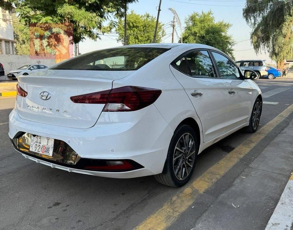 هيونداي النترا